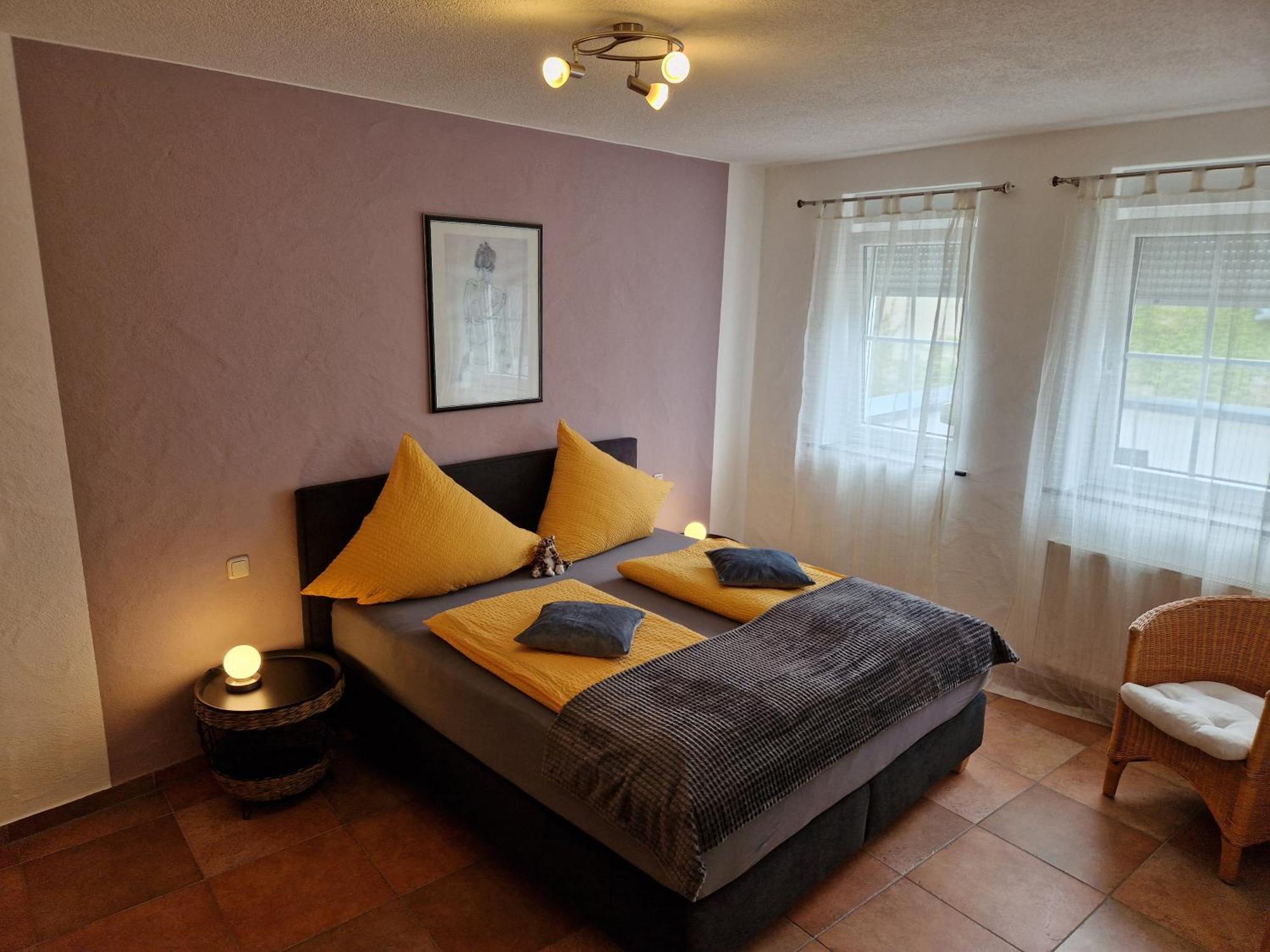 Weingut U. Gaestehaus Becker Platten Bagian luar foto